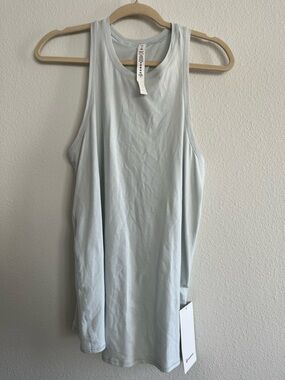 NWT Lululemon All Tied Up Top size 8